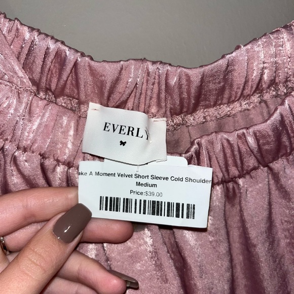 NEW WITH TAGS Everly Double-Strapped Pink Tank Top Medium - Picture 3 of 5